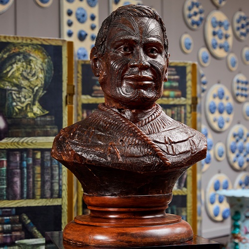 Whānau buy back kauri bust of Ngāti Porou Treaty chief Tamati Tamaiwhakanehua from UK antique collector for $40k